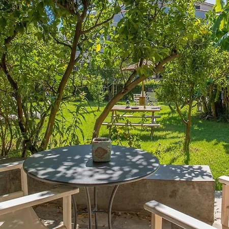 Apartment Stavlos *